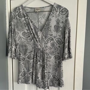 Haute Hippie Tribe Gray Snakeskin Print Split Sleeve Faux Wrap Blouse Size S